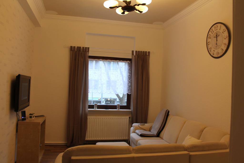 B49 - City & Messe Apartment Köln Oda fotoğraf